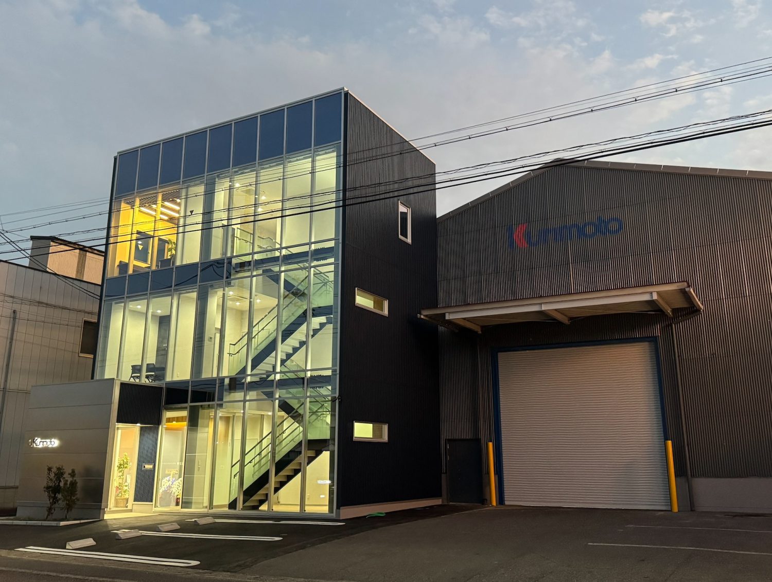 ガラス事業部　新社屋